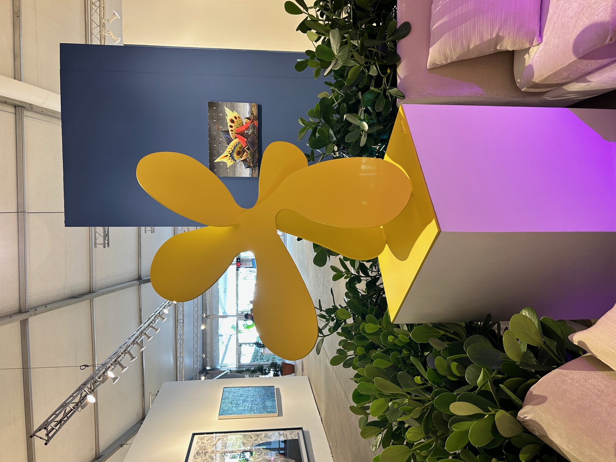 Yellow Clover by Luis Kaiulani